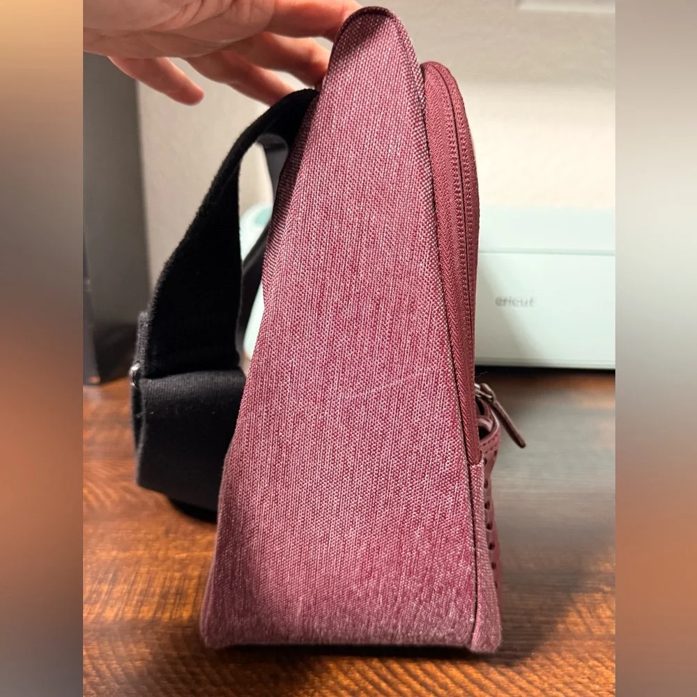 Evernote × AbrAsus Triangle Commuter Bag - Picture 4 of 15